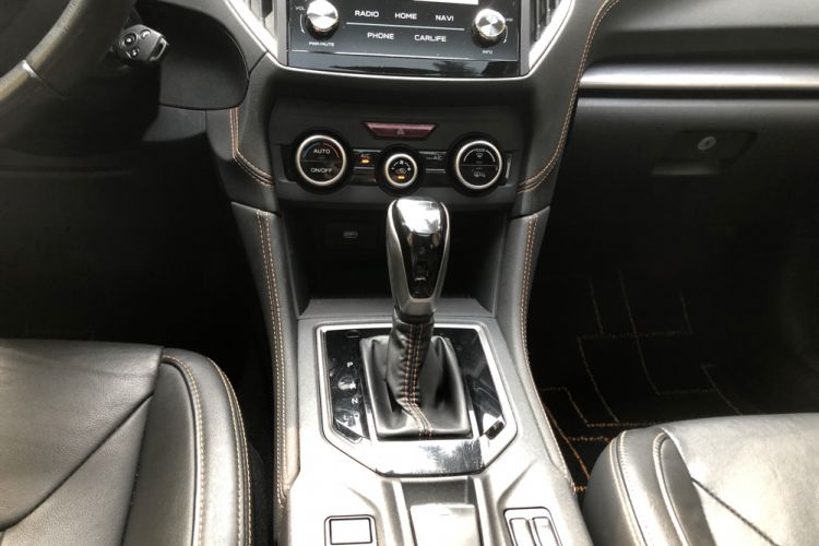 Used Subaru XV 2018 2.0i All-Wheel-Drive Luxury Edition with EyeSight Gear Lever