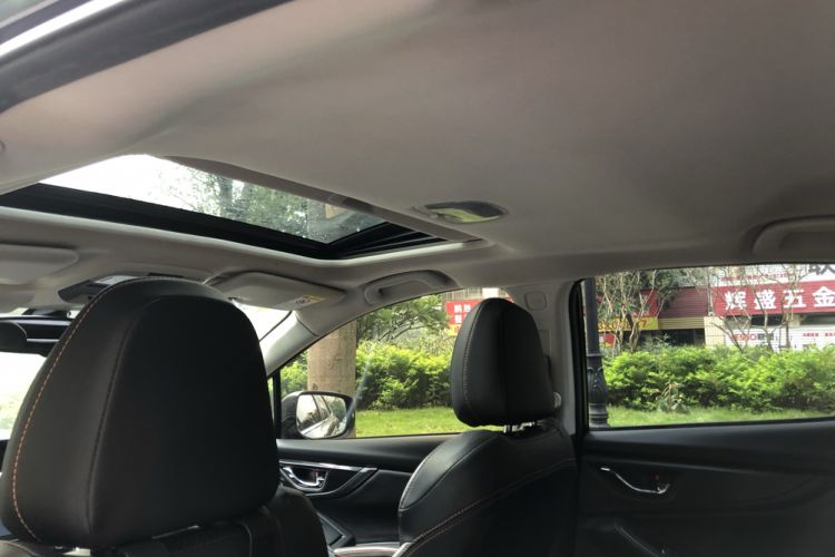 Used Subaru XV 2018 2.0i All-Wheel-Drive Luxury Edition with EyeSight Headliner