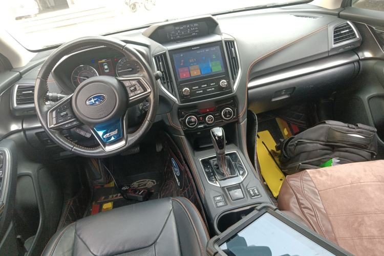 Used Subaru XV 2018 2.0i All-Wheel-Drive Luxury Edition with EyeSight Interior 2