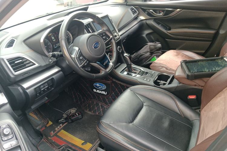Used Subaru XV 2018 2.0i All-Wheel-Drive Luxury Edition with EyeSight Left Front Seat
