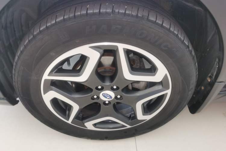 Used Subaru XV 2018 2.0i All-Wheel-Drive Prestige Edition with EyeSight Left Front Wheel Hub