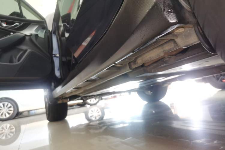 Used Subaru XV 2018 2.0i All-Wheel-Drive Prestige Edition with EyeSight Left Side Sill