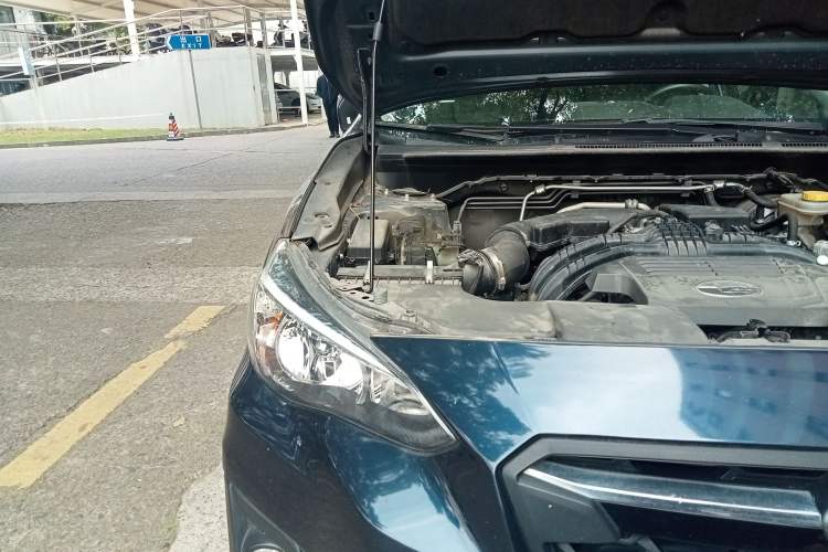 Used Subaru XV 2018 2.0i All-Wheel-Drive Luxury Edition with EyeSight Right Front Headlight