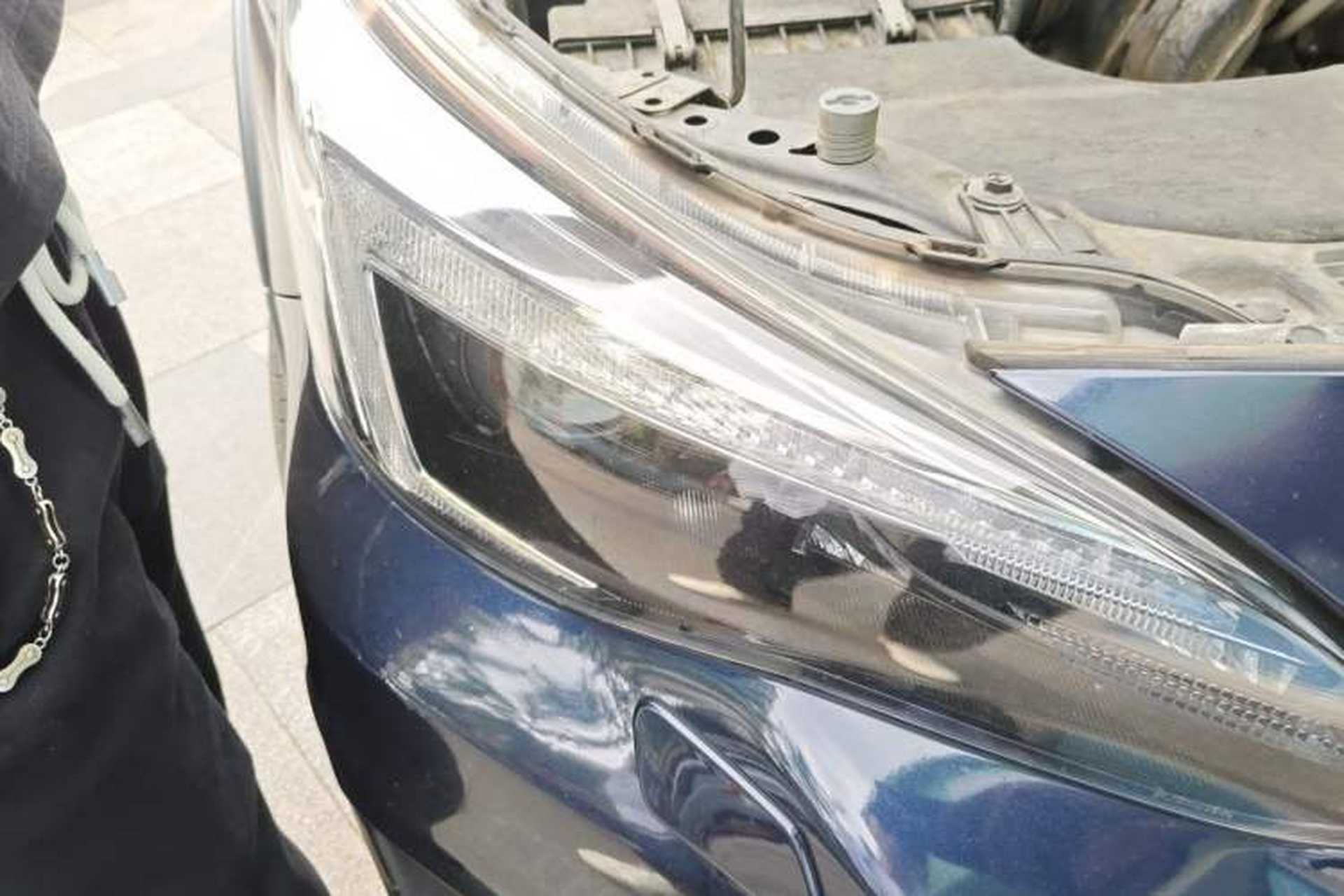 Used Subaru XV 2018 2.0i All-Wheel-Drive Prestige Edition with EyeSight Right Front Headlight
