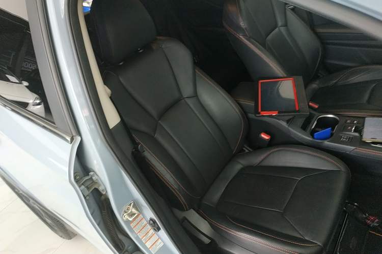 Used Subaru XV 2018 2.0i All-Wheel-Drive Luxury Edition with EyeSight Right Front Seat