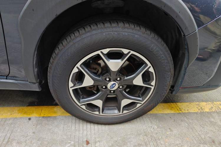 Used Subaru XV 2018 2.0i All-Wheel-Drive Elite Edition Right Front Wheel Hub