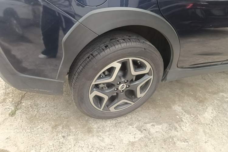 Used Subaru XV 2018 2.0i All-Wheel-Drive Prestige Edition with EyeSight Right Rear Wheel Hub
