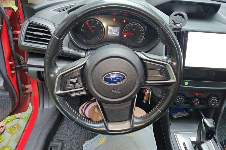 Used Subaru XV 2018 2.0i All-Wheel-Drive Elite Edition Steering Wheel