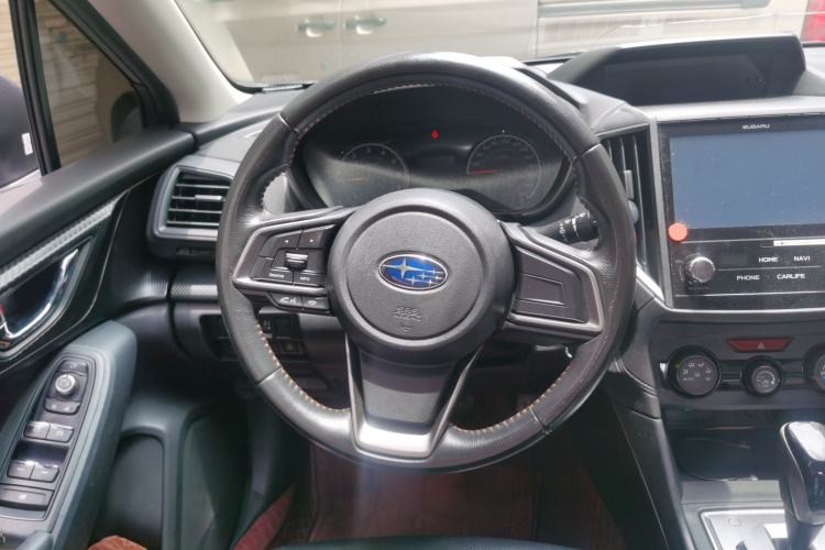 Used Subaru XV 2018 2.0i All-Wheel-Drive Elite Edition Steering Wheel