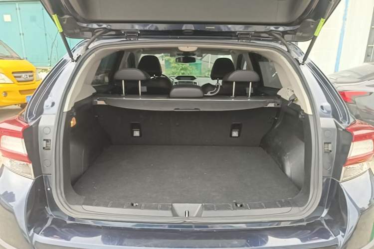 Used Subaru XV 2018 2.0i All-Wheel-Drive Prestige Edition with EyeSight Trunk