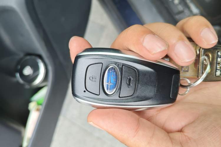 Used Subaru XV 2018 2.0i All-Wheel-Drive Prestige Edition with EyeSight Vehicle Key