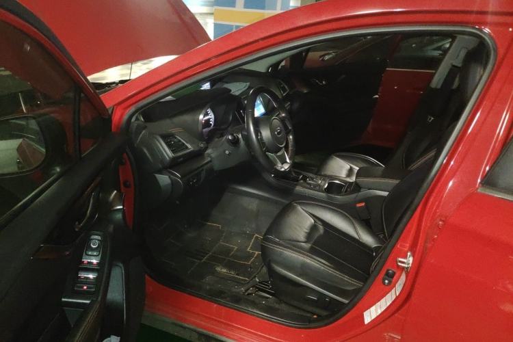 Used Subaru XV 2018 2.0i All-Wheel-Drive Luxury Edition Driver Seat