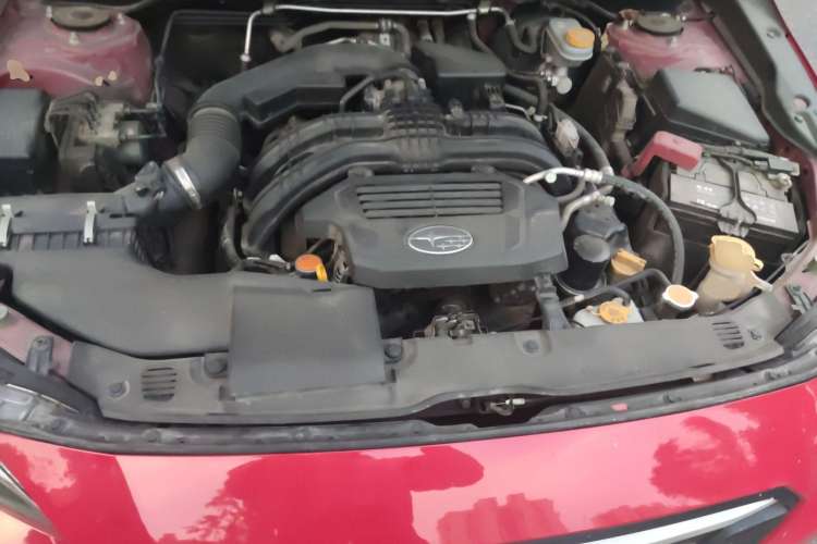 Used Subaru XV 2018 2.0i All-Wheel-Drive Elite Edition Engine Bay