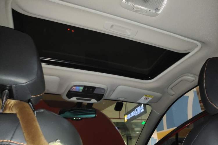 Used Subaru XV 2018 2.0i All-Wheel-Drive Luxury Edition Headliner