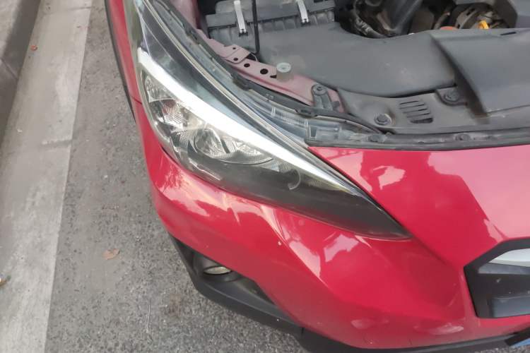 Used Subaru XV 2018 2.0i All-Wheel-Drive Elite Edition Right Front Headlight