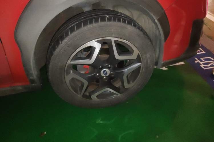 Used Subaru XV 2018 2.0i All-Wheel-Drive Luxury Edition Right Front Wheel Hub