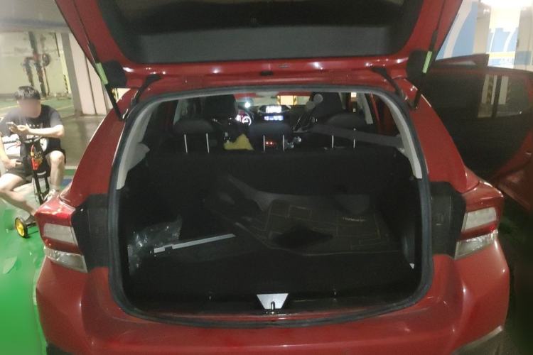 Used Subaru XV 2018 2.0i All-Wheel-Drive Luxury Edition Trunk