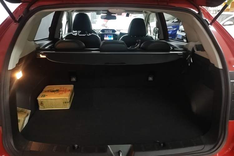 Used Subaru XV 2018 2.0i All-Wheel-Drive Prestige Edition with EyeSight Trunk