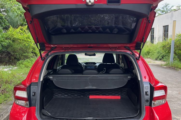Used Subaru XV 2018 2.0i All-Wheel-Drive Luxury Edition with EyeSight Trunk