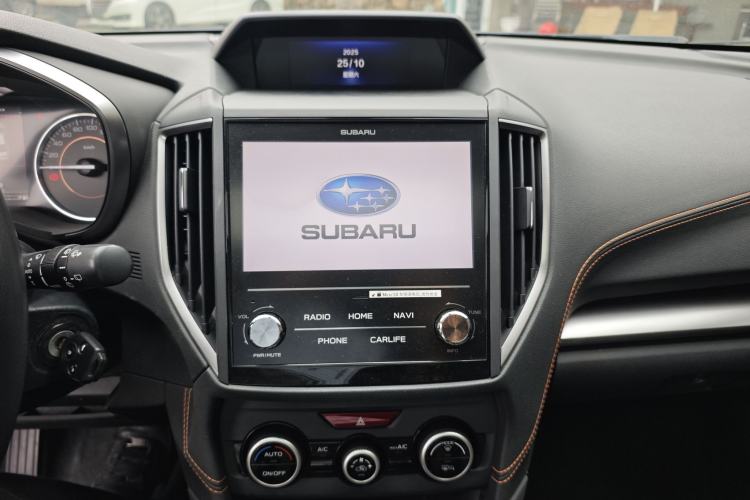 Used Subaru XV 2018 2.0i All-Wheel-Drive Luxury Edition Audio And AC Panel