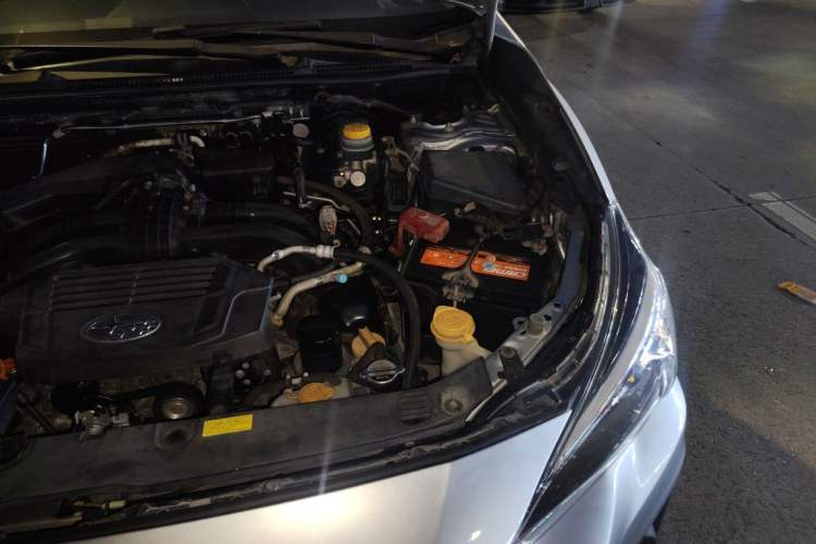 Used Subaru XV 2018 2.0i All-Wheel-Drive Luxury Edition Engine Bay Left