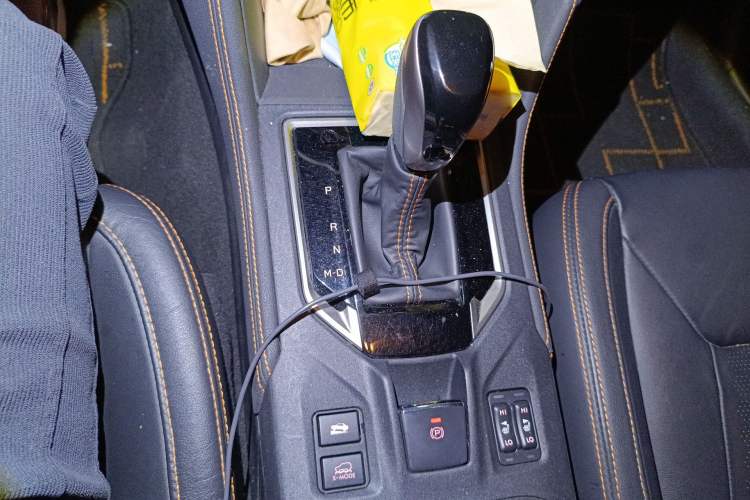 Used Subaru XV 2018 2.0i All-Wheel-Drive Prestige Edition with EyeSight Gear Lever