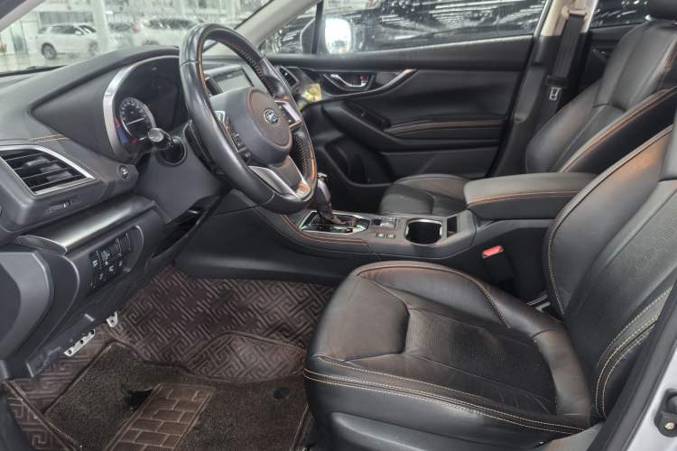 Used Subaru XV 2018 2.0i All-Wheel-Drive Prestige Edition with EyeSight Interior 2