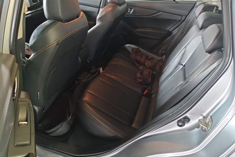 Used Subaru XV 2018 2.0i All-Wheel-Drive Luxury Edition Left Rear Seat