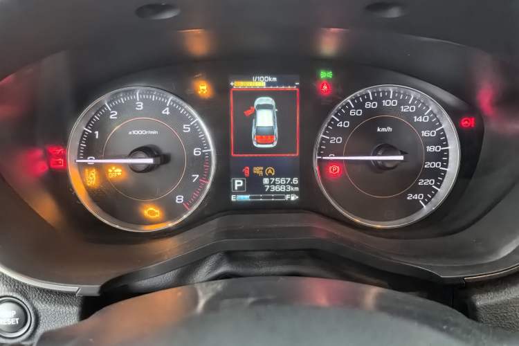Used Subaru XV 2018 2.0i All-Wheel-Drive Prestige Edition with EyeSight Odometer Close Up