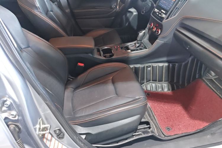 Used Subaru XV 2018 2.0i All-Wheel-Drive Luxury Edition Right Front Seat