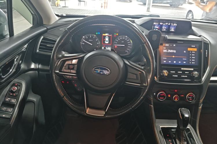 Used Subaru XV 2018 2.0i All-Wheel-Drive Luxury Edition Steering Wheel