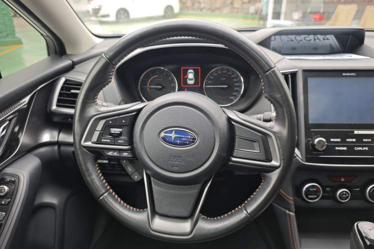 Used Subaru XV 2018 2.0i All-Wheel-Drive Luxury Edition Steering Wheel
