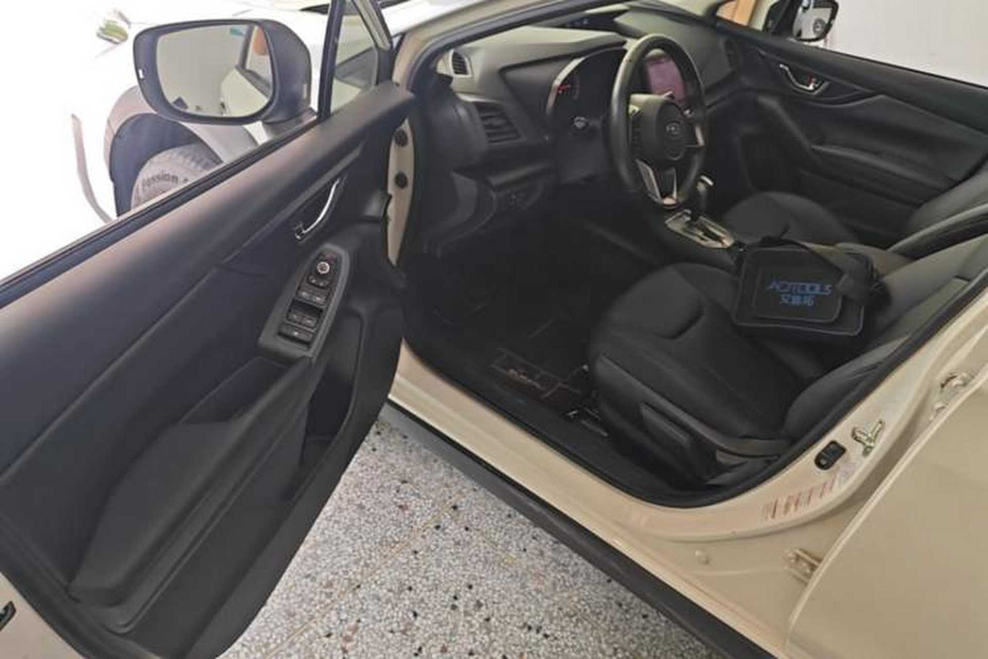 Used Subaru XV 2018 2.0i All-Wheel-Drive Elite Edition Driver Seat