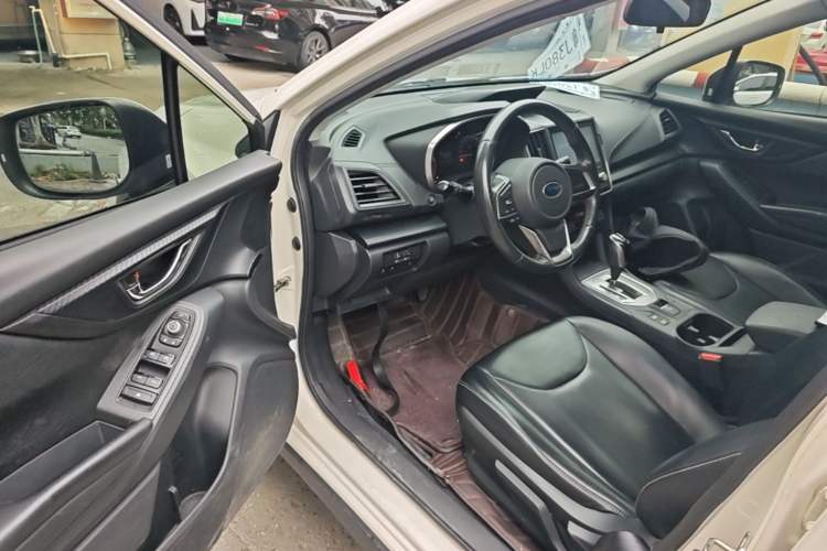 Used Subaru XV 2018 2.0i All-Wheel-Drive Elite Edition Driver Seat