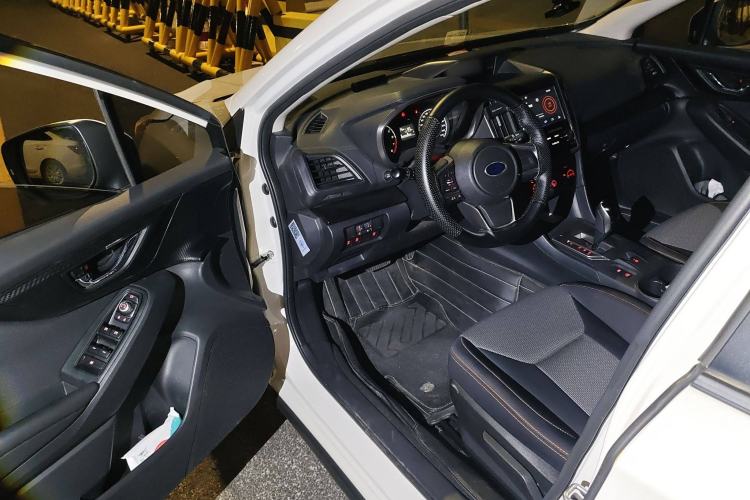 Used Subaru XV 2018 2.0i All-Wheel-Drive Elite Edition Driver Seat