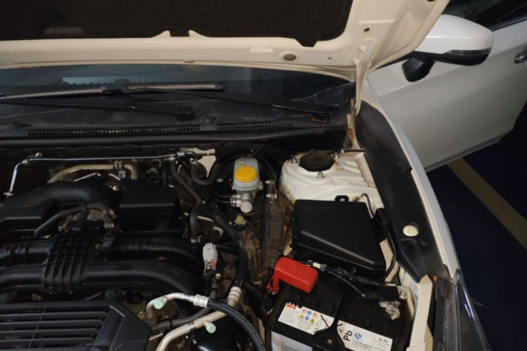 Used Subaru XV 2018 2.0i All-Wheel-Drive Elite Edition Engine Bay Left
