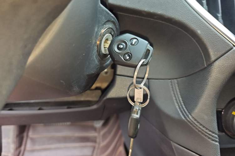 Used Subaru XV 2018 2.0i All-Wheel-Drive Elite Edition Interior 1