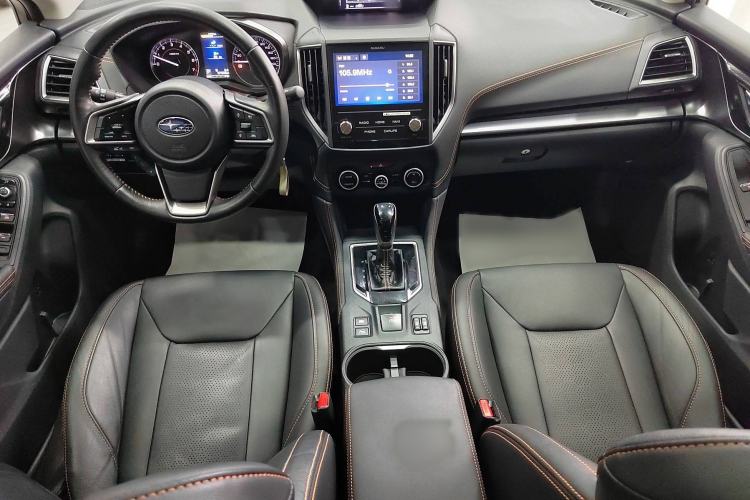 Used Subaru XV 2018 2.0i All-Wheel-Drive Luxury Edition with EyeSight Interior 2
