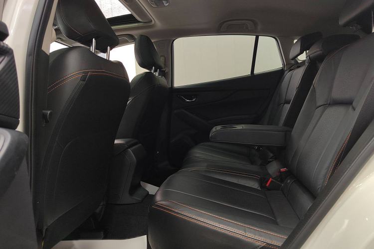 Used Subaru XV 2018 2.0i All-Wheel-Drive Luxury Edition with EyeSight Interior 5
