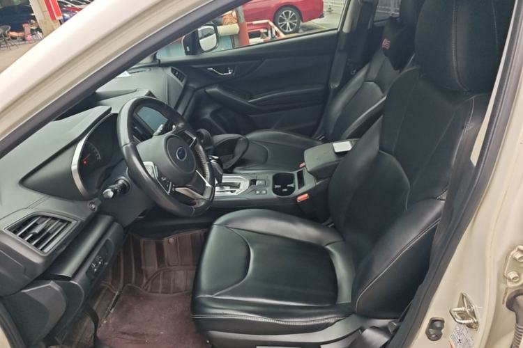 Used Subaru XV 2018 2.0i All-Wheel-Drive Elite Edition Left Front Seat