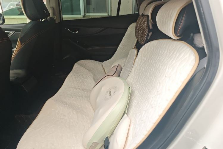 Used Subaru XV 2018 2.0i All-Wheel-Drive Luxury Edition Left Rear Seat