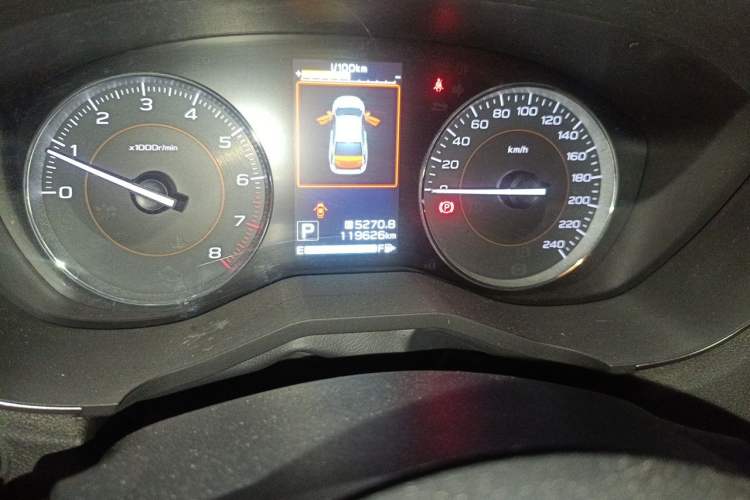 Used Subaru XV 2018 2.0i All-Wheel-Drive Luxury Edition with EyeSight Odometer Close Up