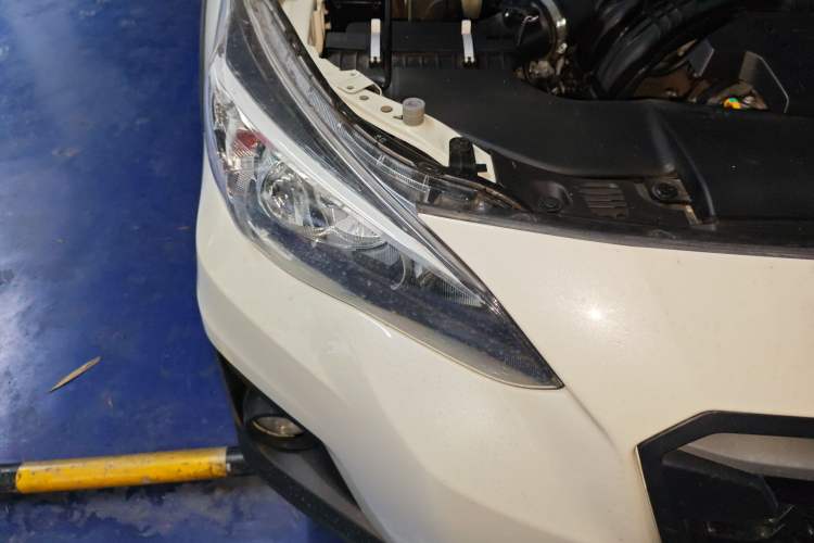 Used Subaru XV 2018 2.0i All-Wheel-Drive Elite Edition Right Front Headlight