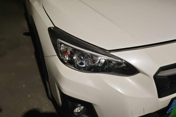 Used Subaru XV 2018 2.0i All-Wheel-Drive Elite Edition Right Front Headlight