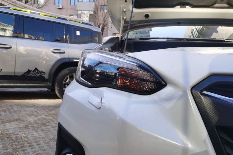 Used Subaru XV 2018 2.0i All-Wheel-Drive Prestige Edition with EyeSight Right Front Headlight
