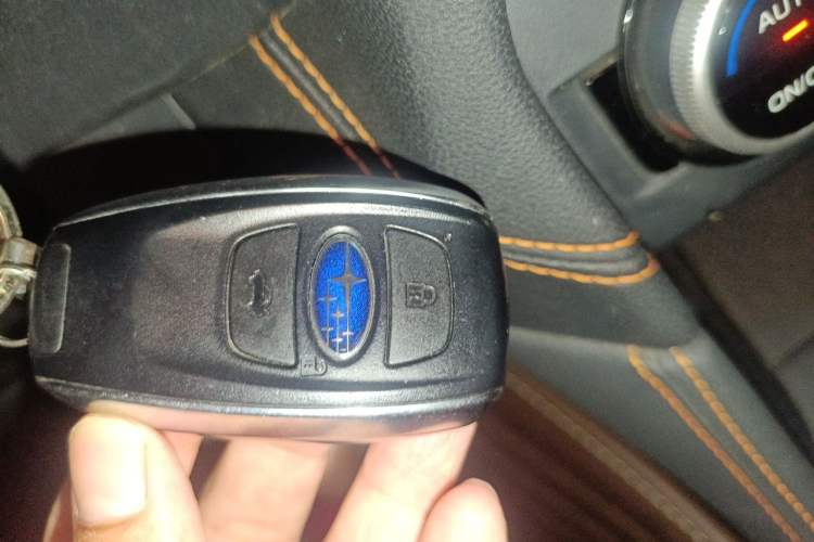 Used Subaru XV 2018 2.0i All-Wheel-Drive Luxury Edition with EyeSight Vehicle Key