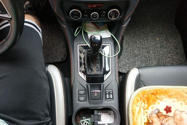 Used Subaru XV 2019 2.0i e-Boxer Flagship Edition with EyeSight China VI compliant Gear Lever