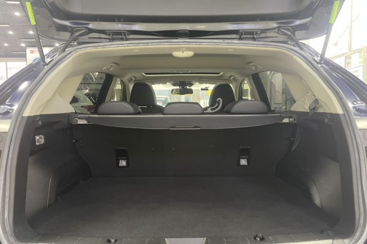 Used Subaru XV 2019 2.0i All-Wheel-Drive Luxury Edition China VI Standard Interior 1