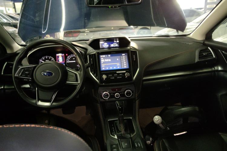 Used Subaru XV 2019 2.0i All-Wheel-Drive Luxury Edition China VI Standard Interior 2