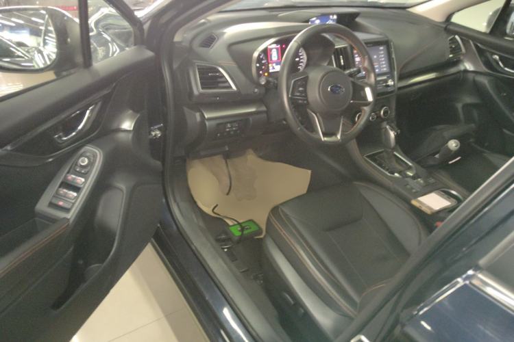 Used Subaru XV 2019 2.0i All-Wheel-Drive Luxury Edition China VI Standard Interior 3